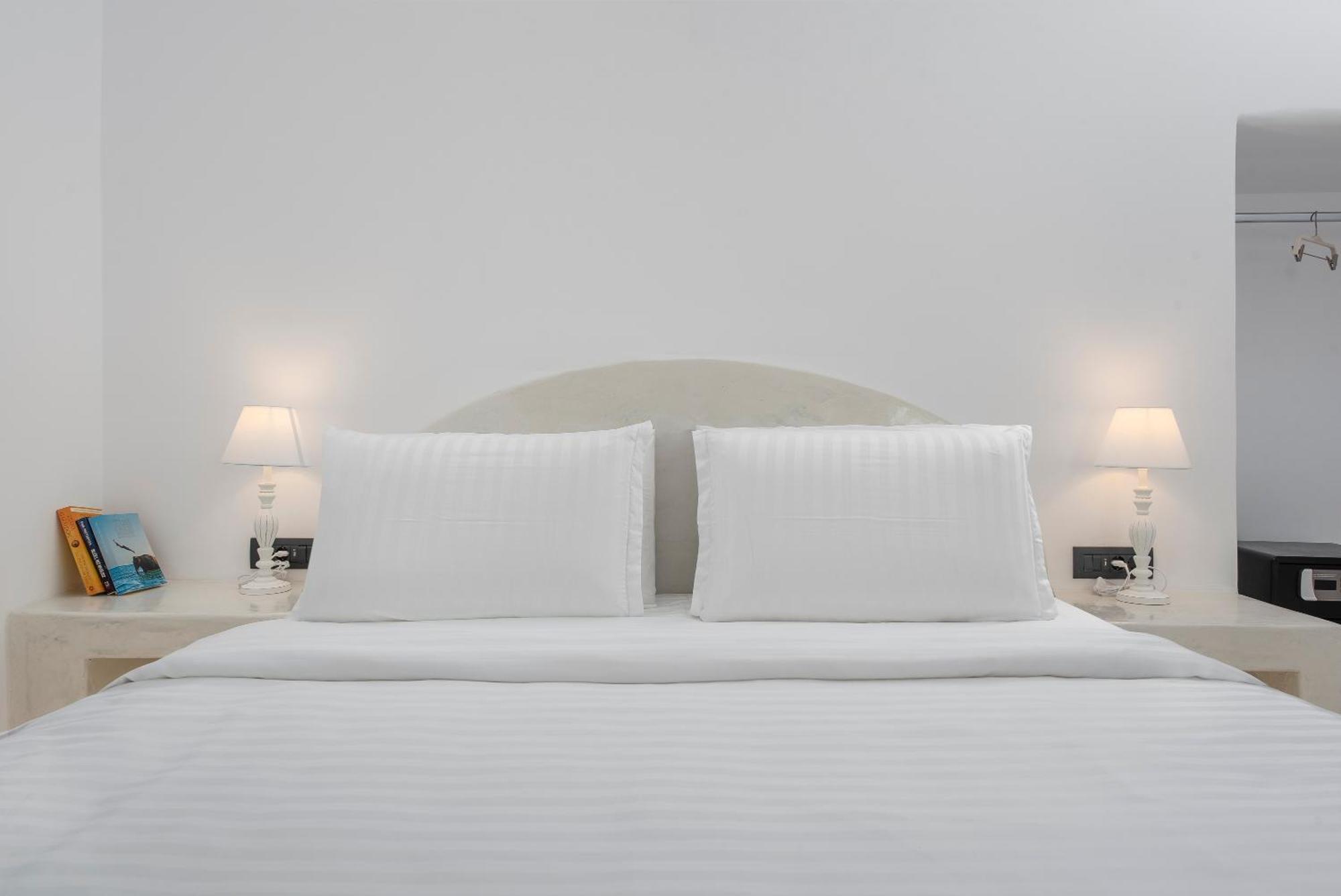 Sole D'Oro Luxury Suites Oia  Phòng bức ảnh